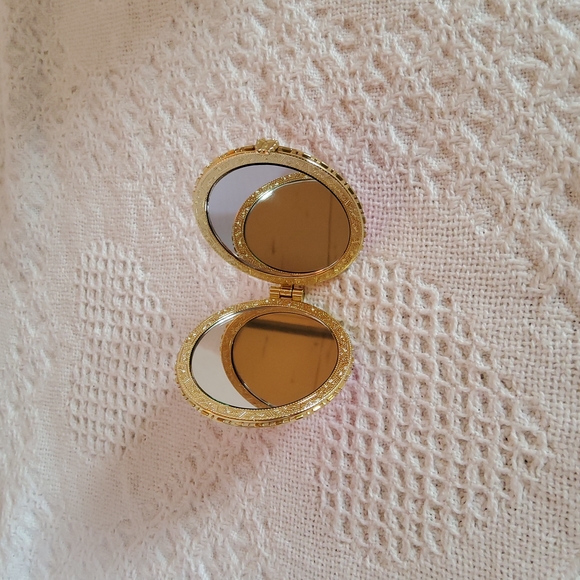 Compact mirror - Picture 3 of 4